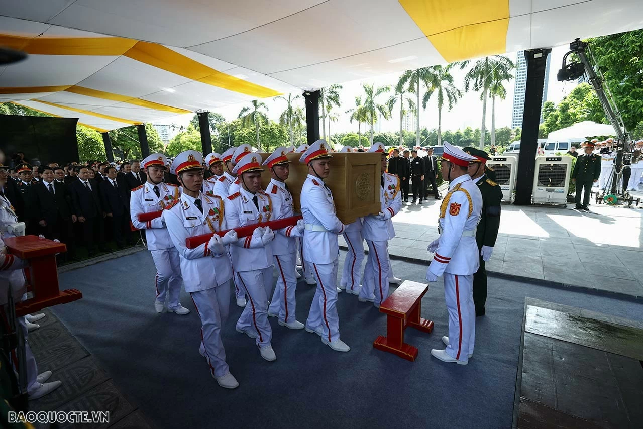 Lễ an táng Tổng Bí thư Nguyễn Phú Trọng tại Nghĩa trang Mai Dịch, Hà Nội Lễ an táng Tổng Bí thư Nguyễn Phú Trọng tại Nghĩa trang Mai Dịch, Hà Nội