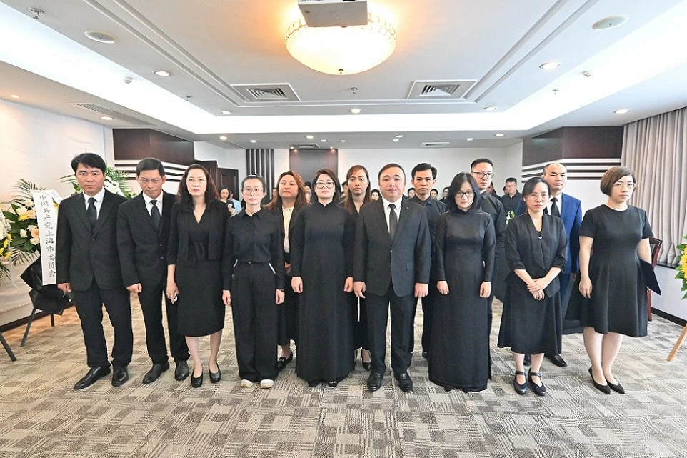 Tổng Lãnh sự quán Việt Nam tại Thượng Hải tổ chức lễ viếng Tổng Bí thư Nguyễn Phú Trọng Tổng Lãnh sự quán Việt Nam tại Thượng Hải tổ chức lễ viếng Tổng Bí thư Nguyễn Phú Trọng