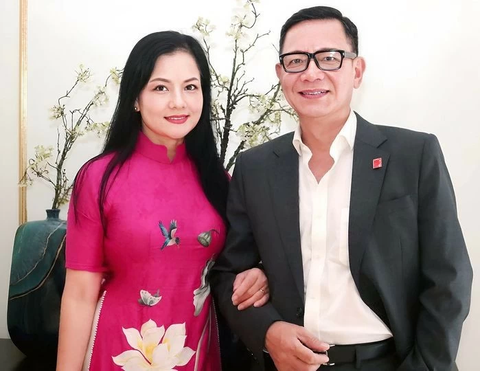 Hai cặp vợ chồng diễn viên nổi tiếng trong quân đội Hai cặp vợ chồng diễn viên nổi tiếng trong quân đội
