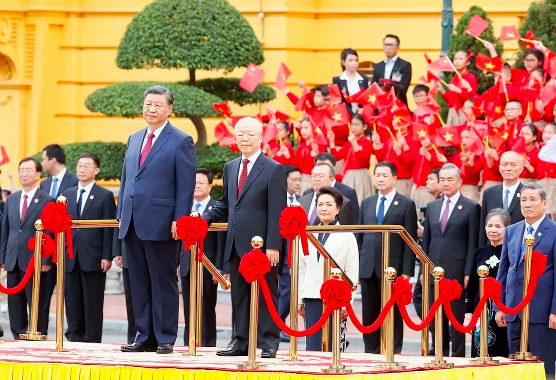Quan hệ Việt Nam-Trung Quốc: Sức sống, mạch nguồn và tương lai Quan hệ Việt Nam-Trung Quốc: Sức sống, mạch nguồn và tương lai