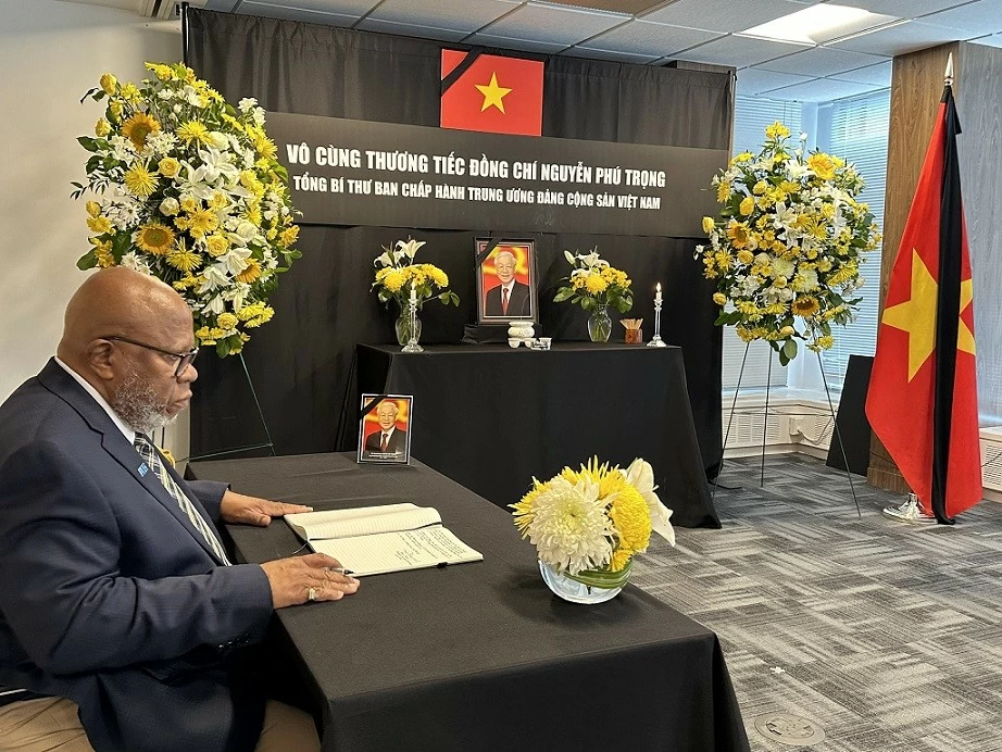 Chủ tịch Đại hội đồng Liên hợp quốc viếng Tổng Bí thư Nguyễn Phú Trọng Chủ tịch Đại hội đồng Liên hợp quốc viếng Tổng Bí thư Nguyễn Phú Trọng