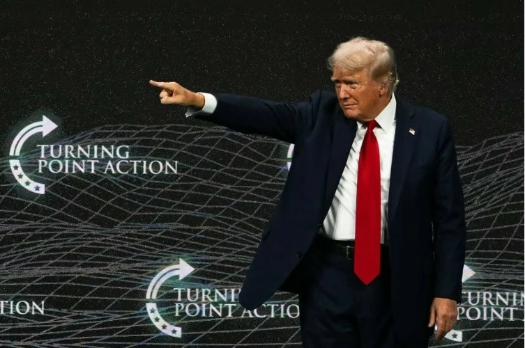 Bầu cử Mỹ 2024: Ông Trump bình phục hoàn toàn; Bầu cử Mỹ 2024: Ông Trump bình phục hoàn toàn, không phải đeo băng tai; chỉ trích bà Harris gay gắt