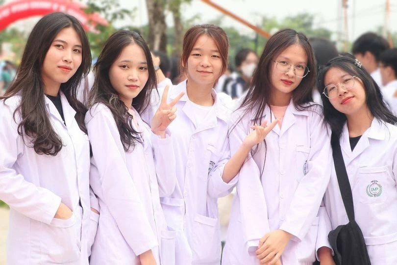Giáo dục Giáo dục