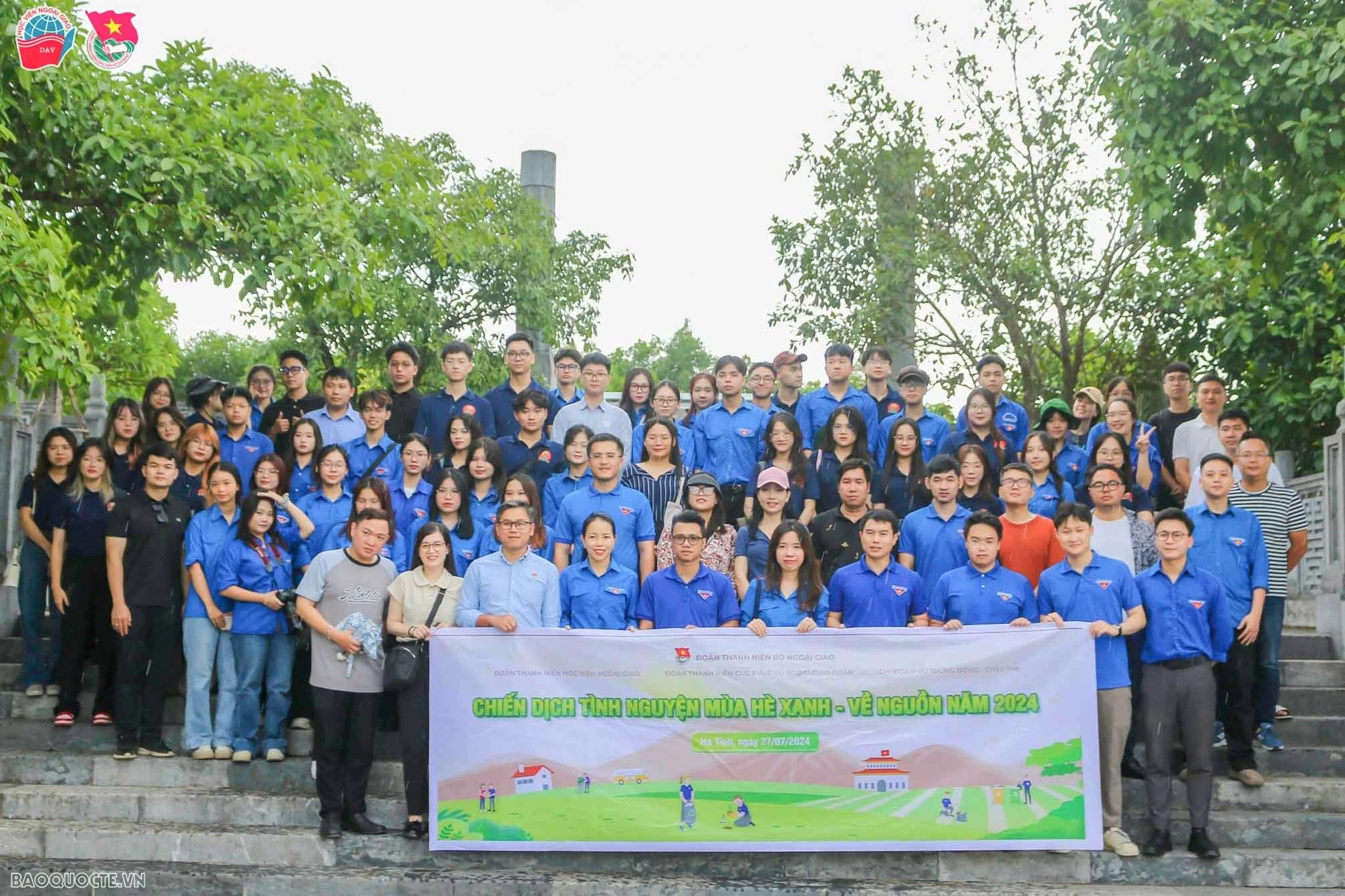 Thanh niên Ngoại giao về thăm địa chỉ đỏ, tri ân các anh hùng liệt sĩ Thanh niên Ngoại giao về thăm địa chỉ đỏ, tri ân các anh hùng liệt sĩ