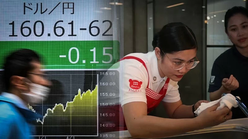 Kẻ thù mới của Nhật Bản trong cuộc chiến thu hút lao động nhập cư: Đồng yên giảm giá Đồng yên mất giá - 'Cơn đau đầu không hề nhẹ' của Nhật Bản trong cuộc chiến thu hút lao động nước ngoài