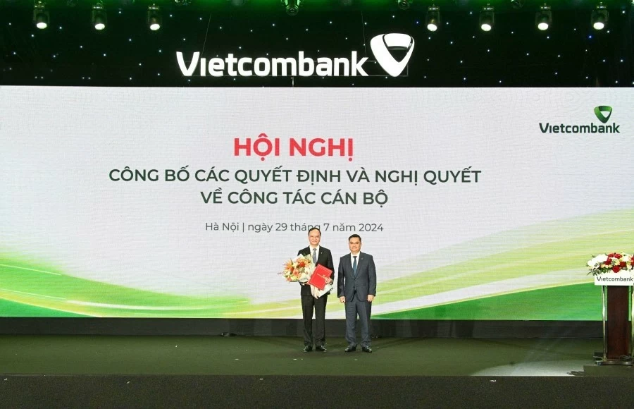 Vietcombank công bố các Quyết định Bí thư Đảng ủy, Chủ tịch HDQT và các nhân sự cấp cao Vietcombank công bố các Quyết định Bí thư Đảng ủy, Chủ tịch HDQT và các nhân sự cấp cao