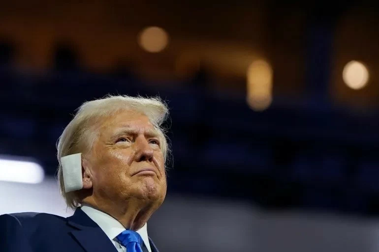 Vụ sám sát hụt ông Donald Trump: Cái gật đầu của cựu Tổng thống Mỹ, thêm nhiều tình tiết được hé lộ, thủ phạm 'thông minh nhưng ẩn dật' Vụ sám sát hụt ông Donald Trump: Cái gật đầu của cựu Tổng thống Mỹ, thêm nhiều tình tiết được hé lộ, thủ phạm 'thông minh nhưng ẩn dật'