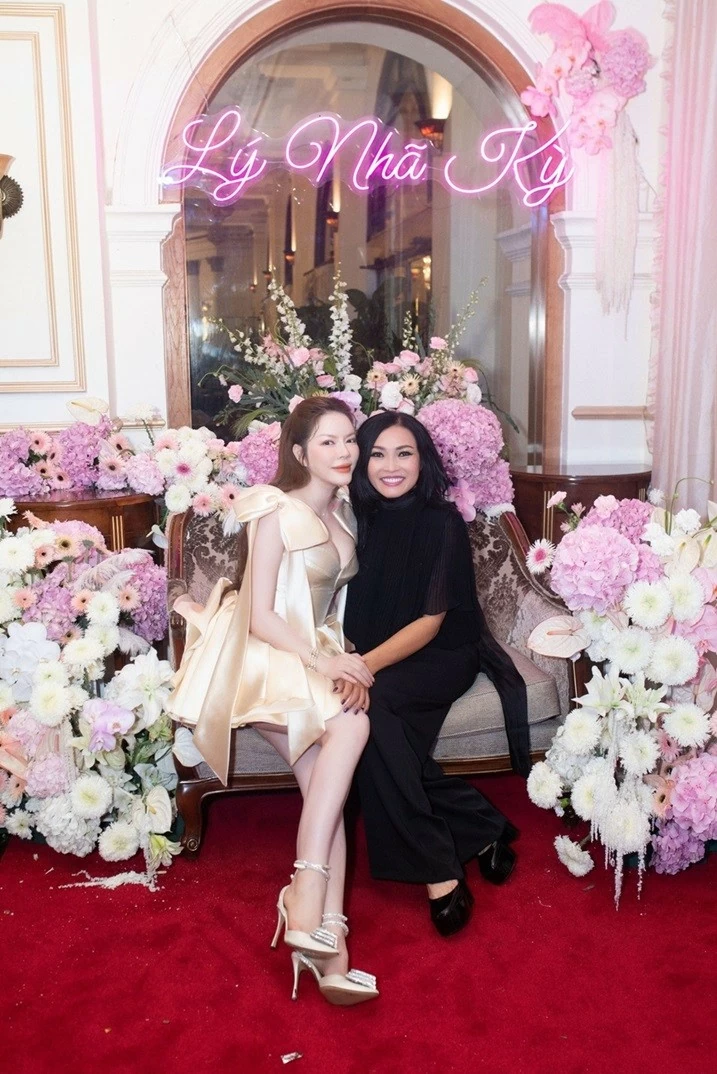 Lý Nhã Kỳ Lý Nhã Kỳ