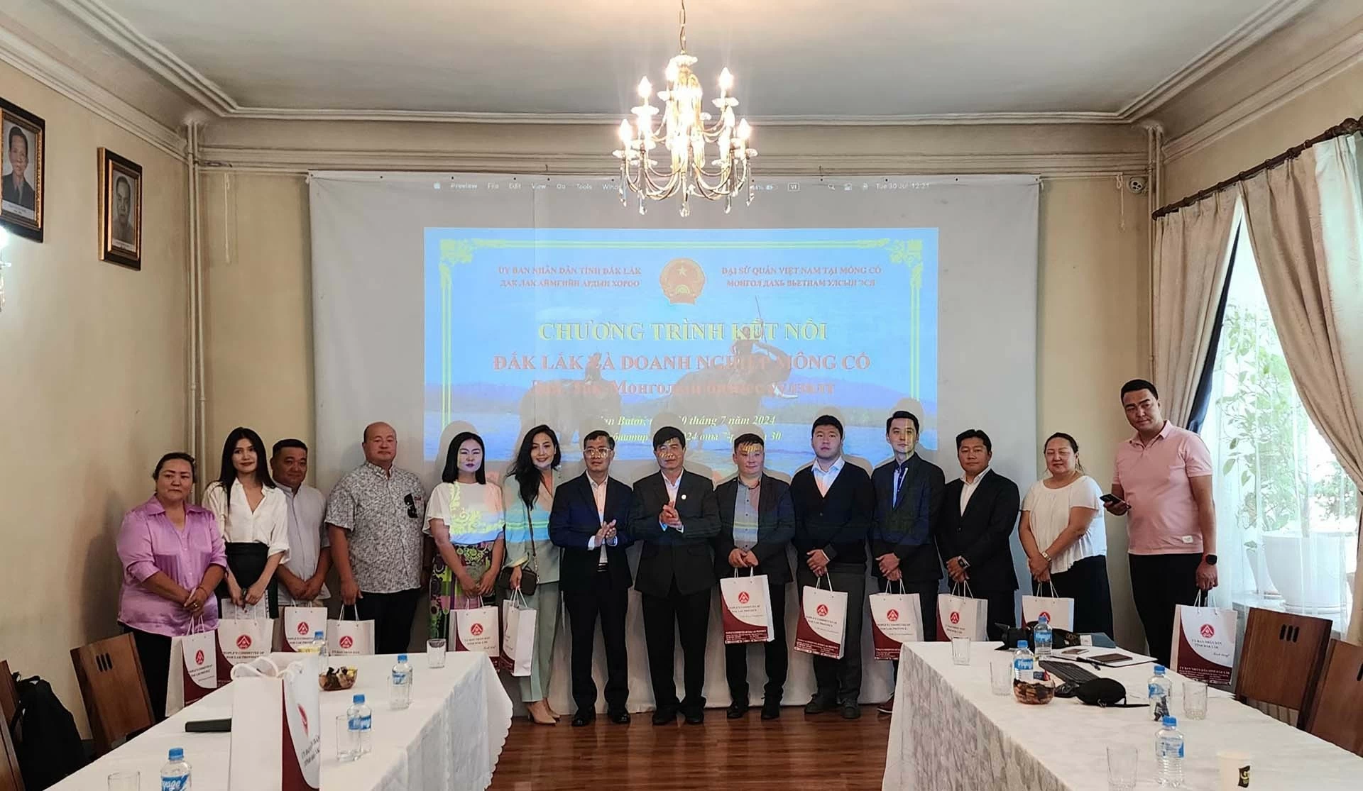 Hội thảo kết nối Đắk Lắk và doanh nghiệp Mông Cổ tại Ulaanbaatar Hội thảo kết nối Đắk Lắk và doanh nghiệp Mông Cổ tại Ulaanbaatar