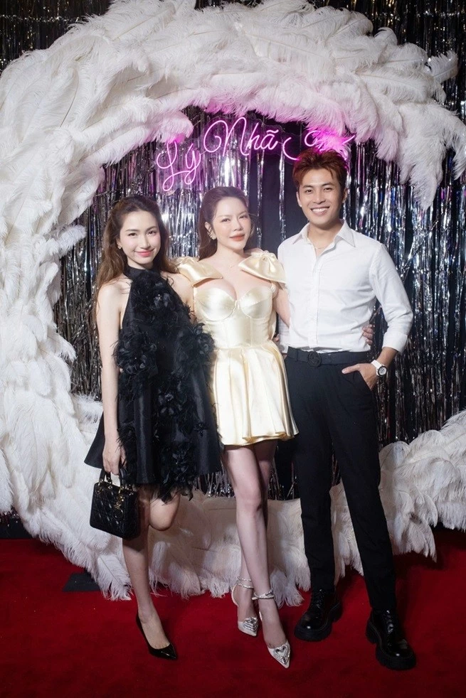 Lý Nhã Kỳ Lý Nhã Kỳ