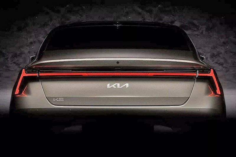 Kia K8 2025 lộ diện, kiểu dáng hoàn toàn mới Kia K8 2025 lộ diện, kiểu dáng hoàn toàn mới
