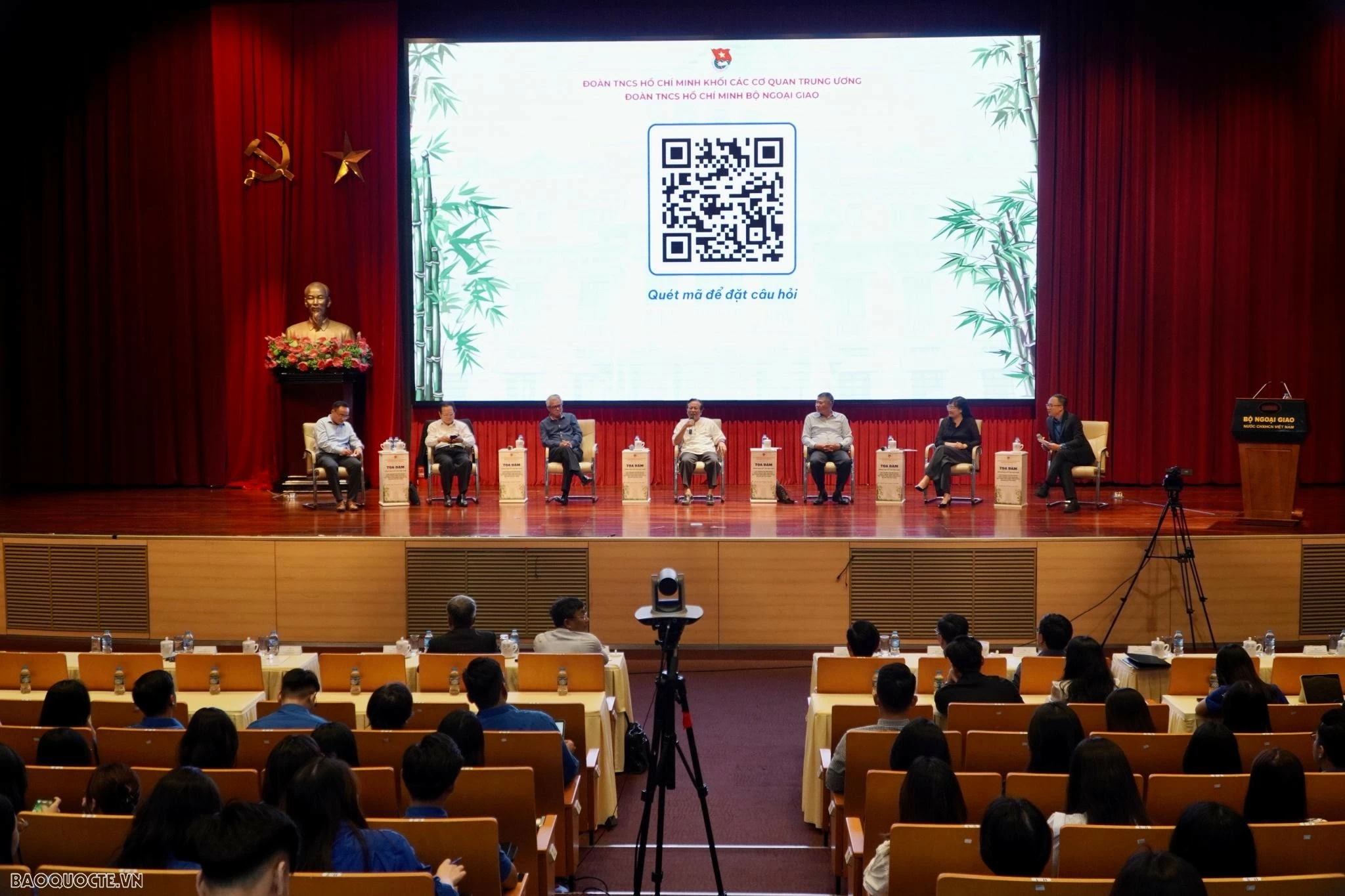 Thanh niên học tập và rèn luyện theo phong cách 'ngoại giao cây tre Việt Nam' của cố Tổng Bí thư Nguyễn Phú Trọng Thanh niên học tập và rèn luyện theo phong cách 'ngoại giao cây tre Việt Nam' của cố Tổng Bí thư Nguyễn Phú Trọng