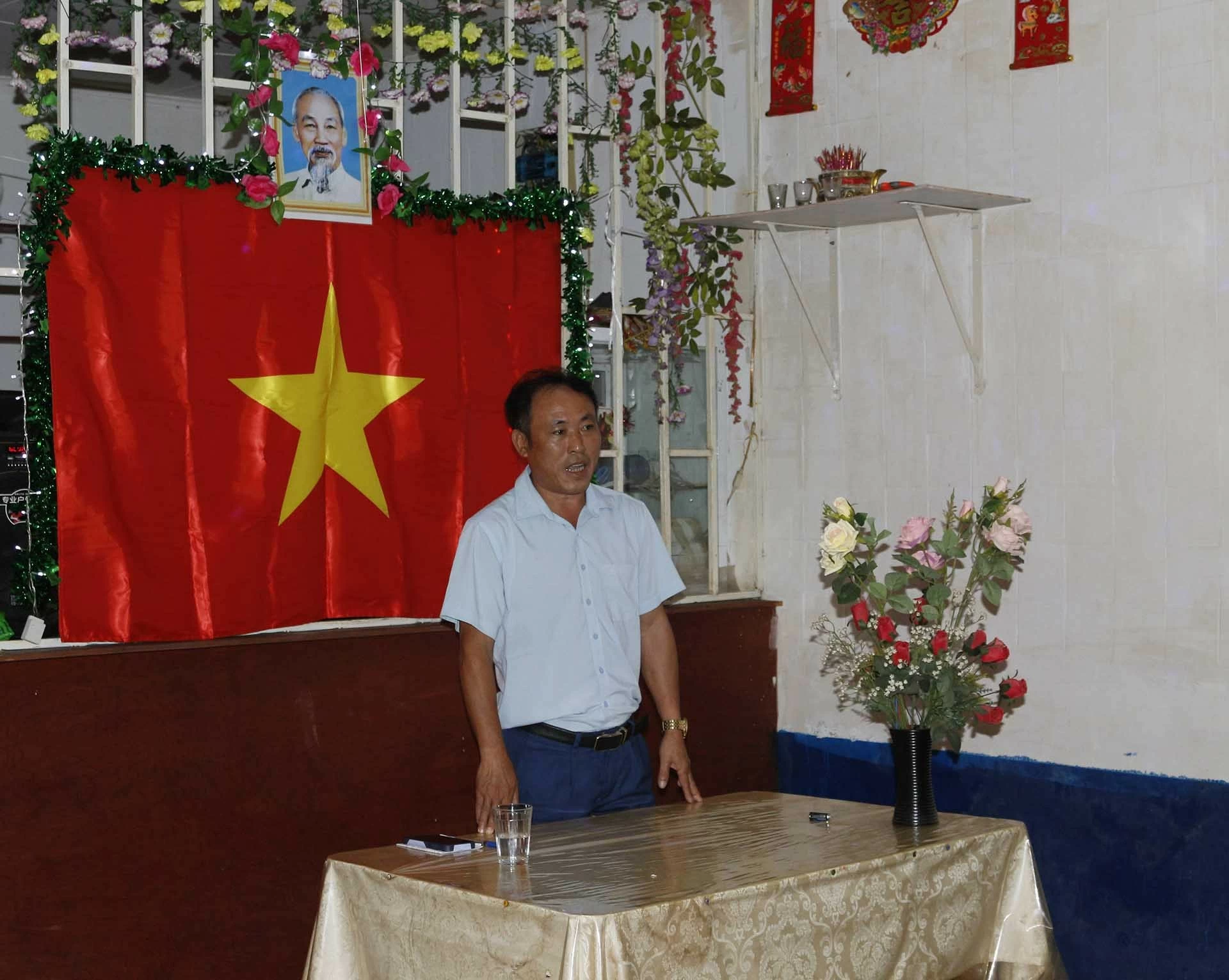 Ông Nguyễn Ngọc Mạo, đại diện cộng đồng người Việt phát biểu. Ông Nguyễn Ngọc Mạo, đại diện cộng đồng người Việt phát biểu.