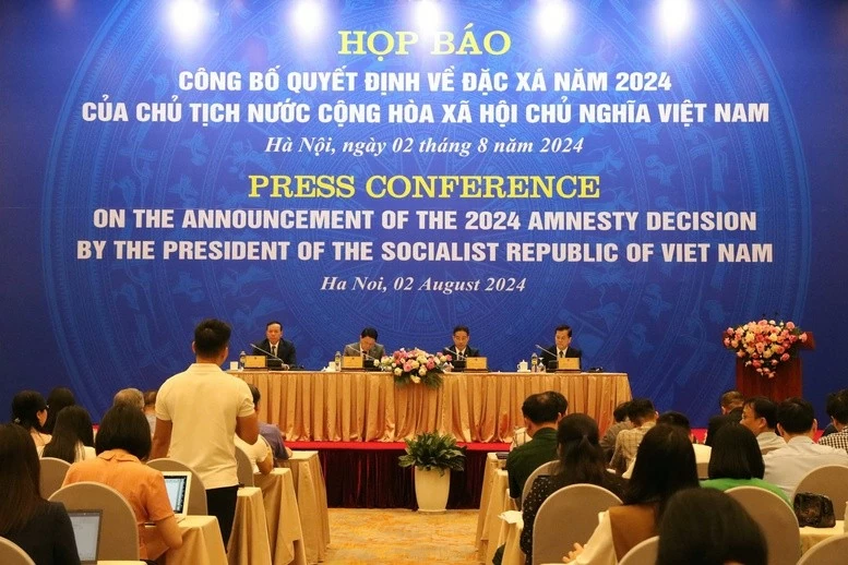 Toàn cảnh họp báo công bố Quyết định đặc xá năm 2024 của Chủ tịch nước Cộng hòa xã hội chủ nghĩa Việt Nam. (Nguồn: VGP) Toàn cảnh họp báo công bố Quyết định đặc xá năm 2024 của Chủ tịch nước Cộng hòa xã hội chủ nghĩa Việt Nam. (Nguồn: VGP)