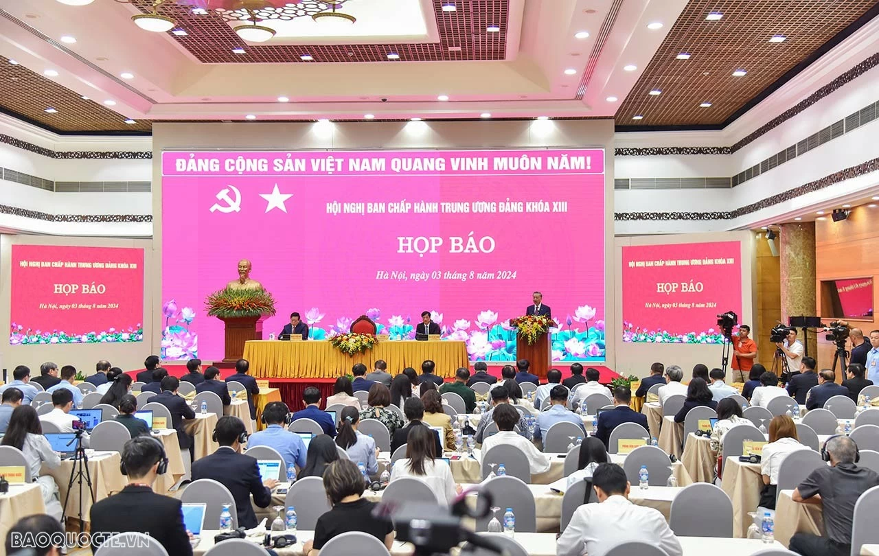 Đồng chí Tô Lâm được bầu làm Tổng Bí thư Ban Chấp hành Trung ương Đảng khóa XIII Tổng Bí thư, Chủ tịch nước Tô Lâm: Tận tâm, tận lực, tận hiến, phấn đấu hy sinh vì sự nghiệp của Đảng Cộng sản Việt Nam vinh quang