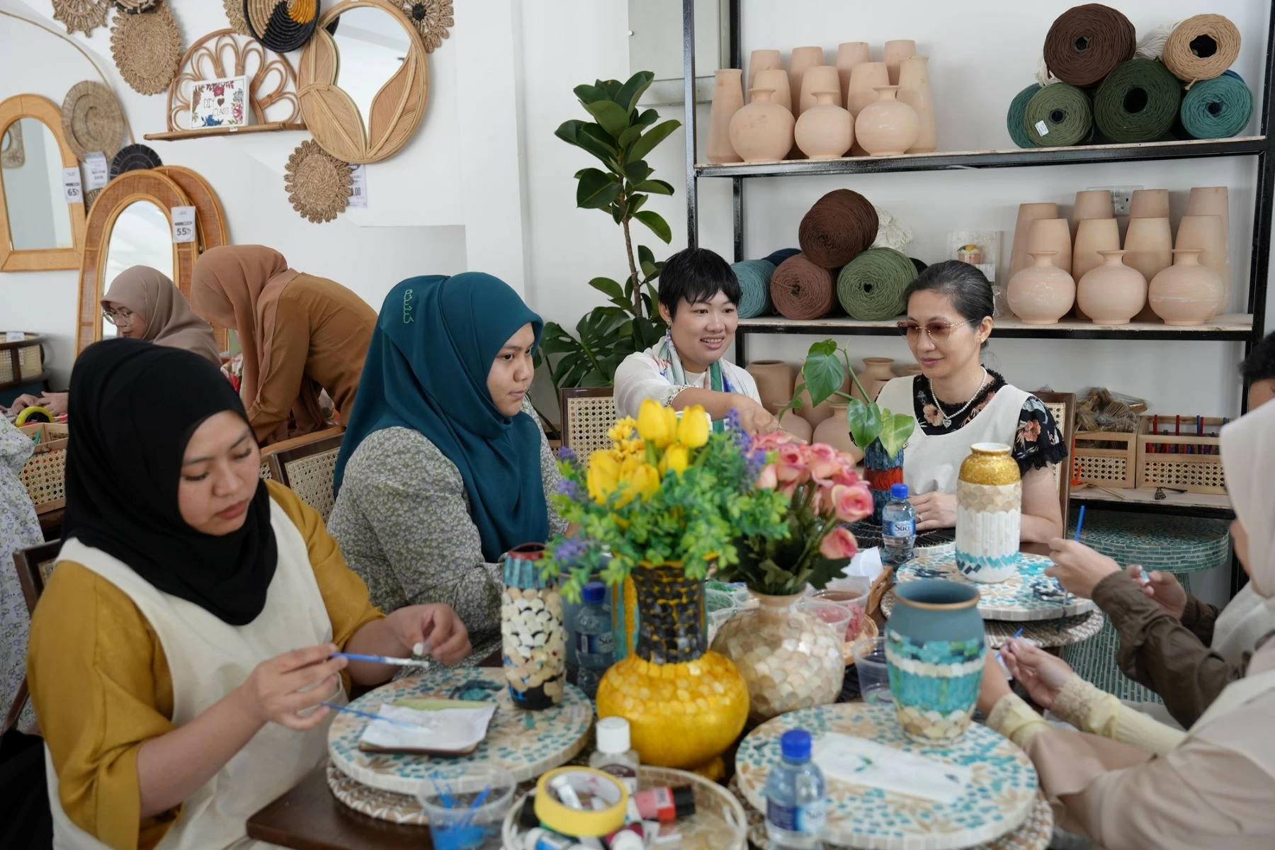 Lan tỏa sản phẩm văn hóa và thủ công mỹ nghệ Việt Nam tại Brunei Lan tỏa sản phẩm văn hóa và thủ công mỹ nghệ Việt Nam tại Brunei
