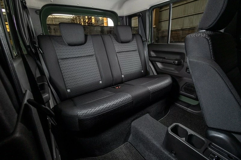 Cận cảnh Suzuki Jimny bản 5 cửa ra mắt tại Malaysia, giá từ 1,12 tỷ đồng Cận cảnh Suzuki Jimny bản 5 cửa ra mắt tại Malaysia, giá từ 1,12 tỷ đồng