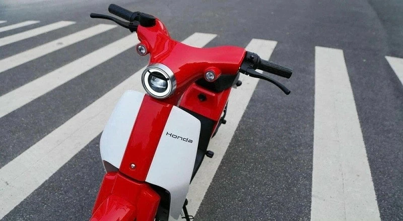 Cận cảnh xe máy điện Honda Cub E vừa về Việt Nam, giá từ 20 triệu đồng Cận cảnh xe máy điện Honda Cub E vừa về Việt Nam, giá từ 20 triệu đồng