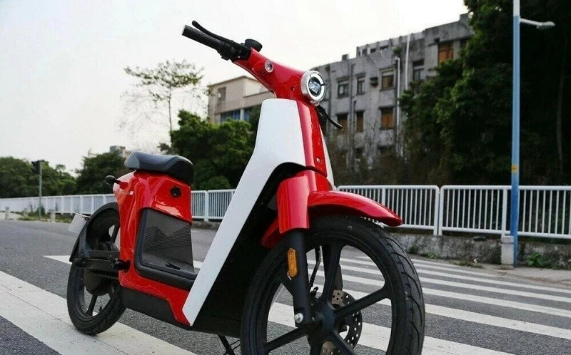 Cận cảnh xe máy điện Honda Cub E vừa về Việt Nam, giá từ 20 triệu đồng Cận cảnh xe máy điện Honda Cub E vừa về Việt Nam, giá từ 20 triệu đồng