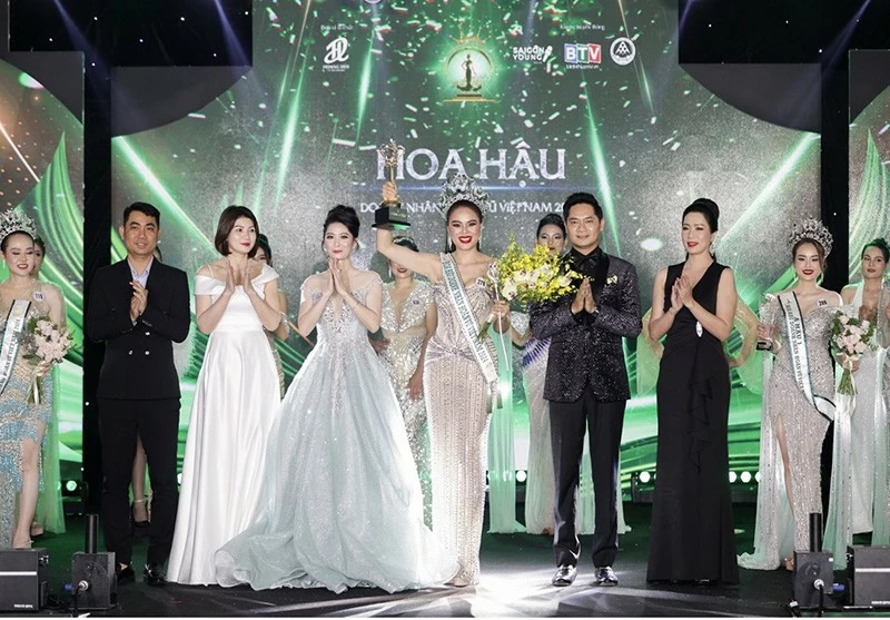 Cuộc thi Hoa hậu Doanh nhân Hoàn vũ Việt Nam 2024 diễn ra thành công rực rỡ Cuộc thi Hoa hậu Doanh nhân Hoàn vũ Việt Nam 2024 diễn ra thành công rực rỡ