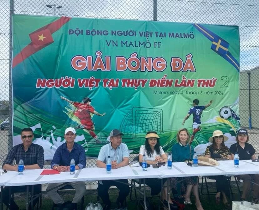 Tưng bừng giải bóng đá người Việt tại Thụy Điển năm 2024 Tưng bừng giải bóng đá người Việt tại Thụy Điển năm 2024
