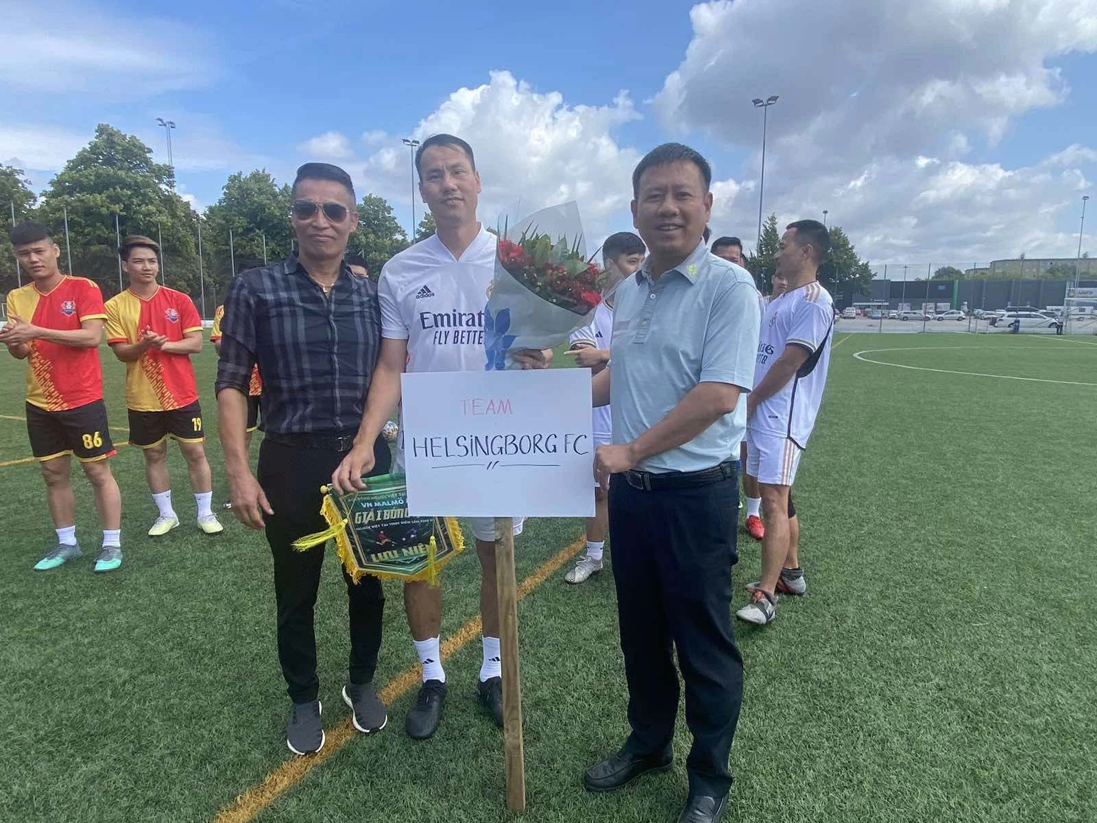 Tưng bừng giải bóng đá người Việt tại Thụy Điển năm 2024 Tưng bừng giải bóng đá người Việt tại Thụy Điển năm 2024