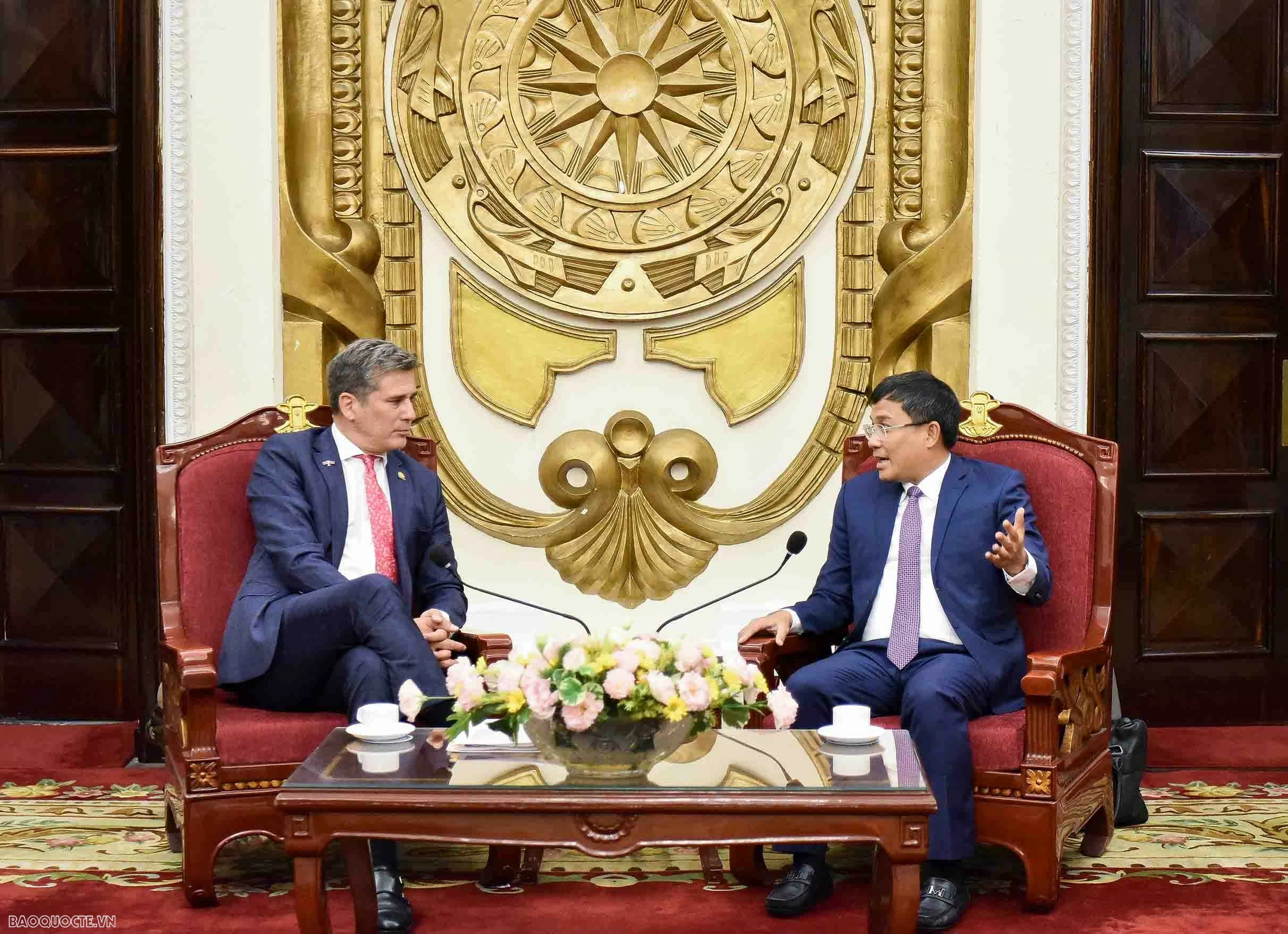 undefined Thứ trưởng Thường trực Bộ Ngoại giao đã có buổi tiếp và làm việc với Bộ trưởng Ngoại thương Cộng hòa Costa Rica Manuel Tovar. (Ảnh: Nguyễn Hồng)