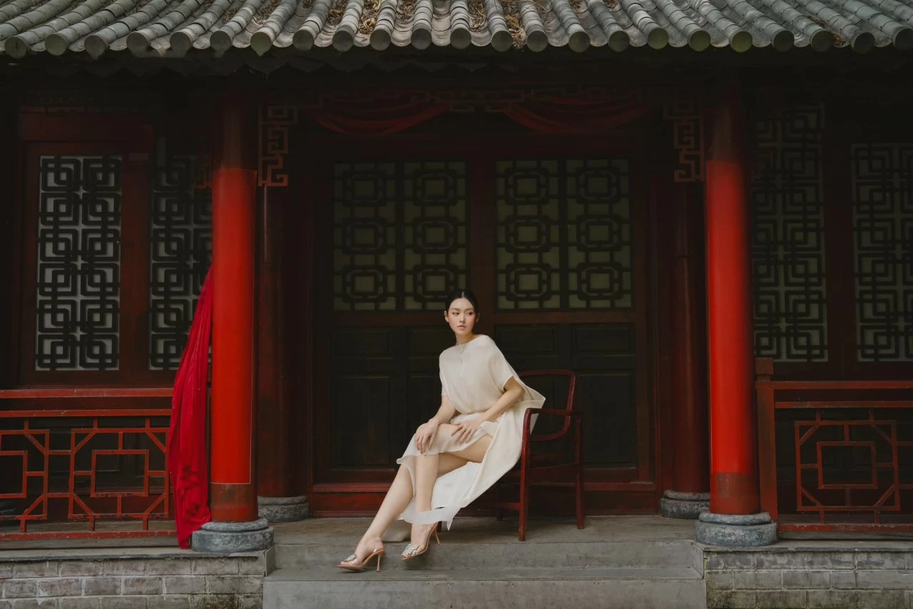 Á hậu Tường San Á hậu Tường San khoe sắc vóc gợi cảm, trẻ trung tuổi 24