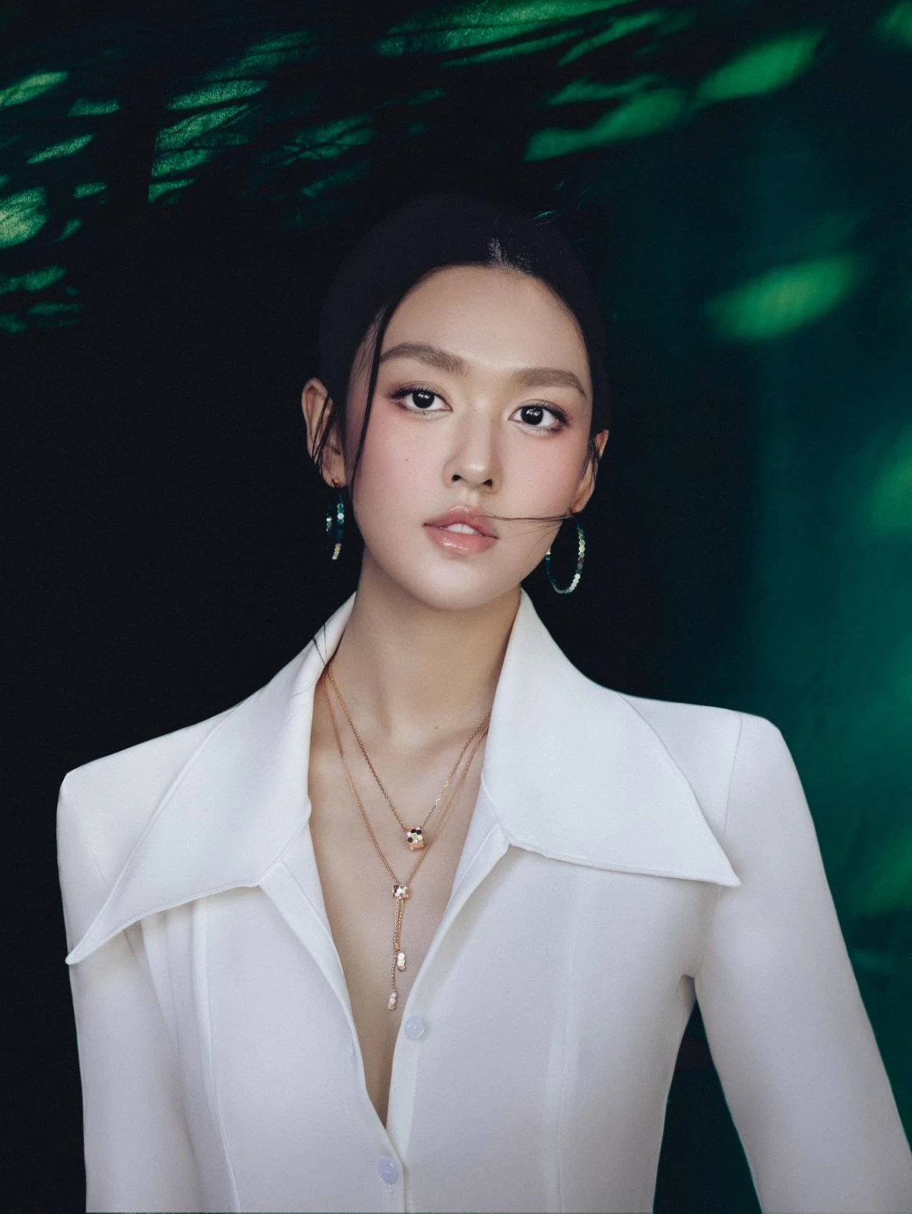 Á hậu Tường San Á hậu Tường San khoe sắc vóc gợi cảm, trẻ trung tuổi 24