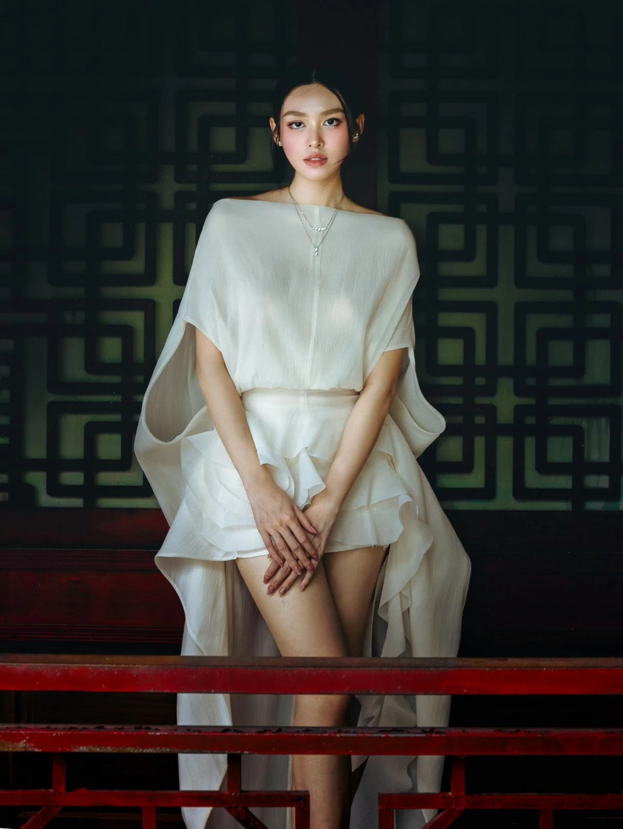 Á hậu Tường San Á hậu Tường San khoe sắc vóc gợi cảm, trẻ trung tuổi 24