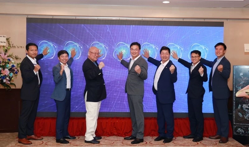 Đại sứ Phạm Quang Hiệu: Chuyến thăm của Bộ trưởng Đại sứ Phạm Quang Hiệu: Chuyến thăm của Bộ trưởng