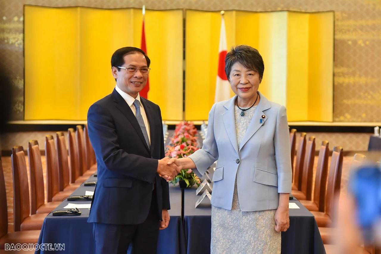 Bộ trưởng Ngoại giao Nhật Bản Kamikawa Yoko đón Bộ trưởng Ngoại giao Bùi Thanh Sơn đồng chủ trì họp Ủy ban Hợp tác hai nước Việt Nam-Nhật Bản: Viết tiếp trang mới với sức sống mới