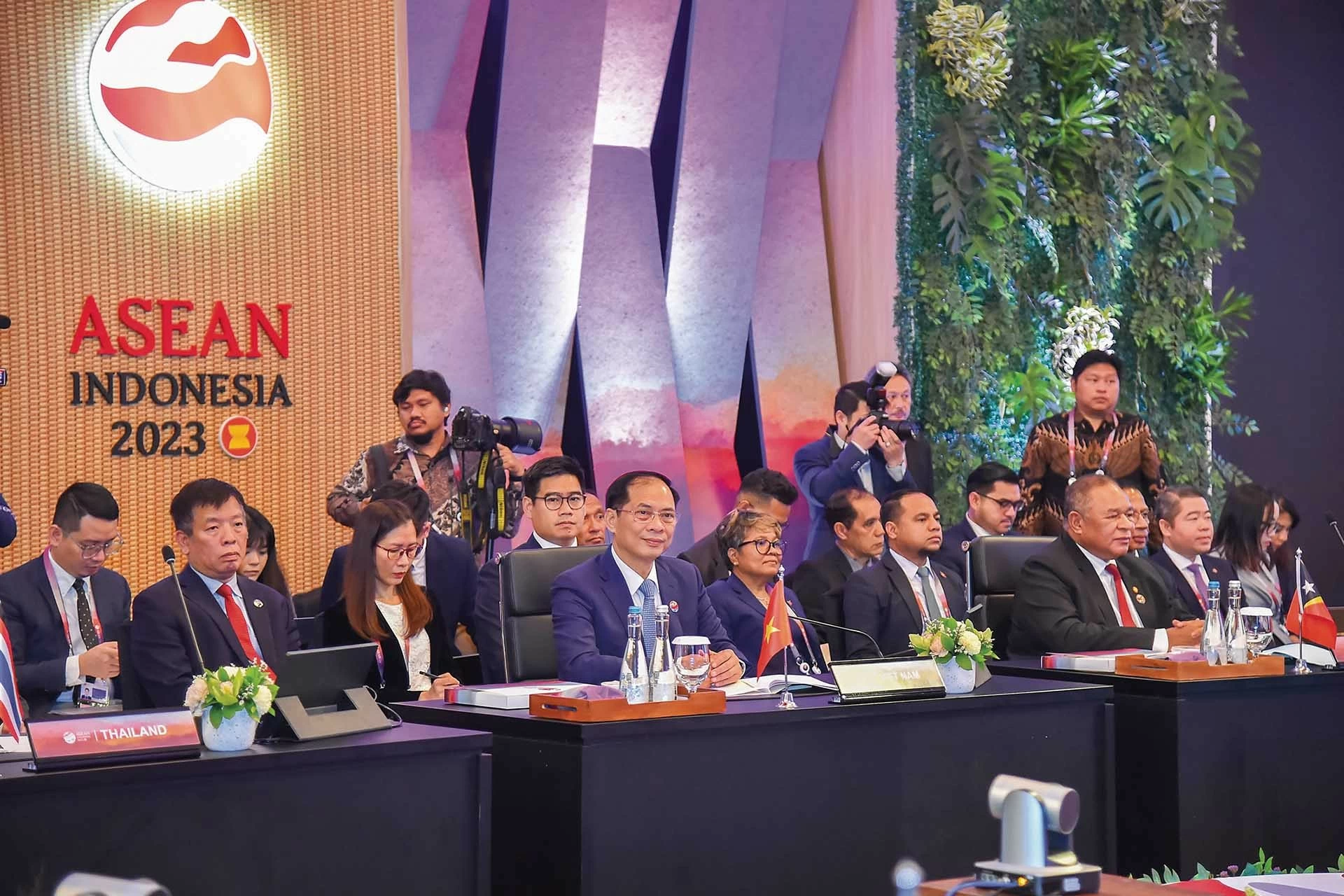 ASEAN - Hành trình gắn kết và tự cường khu vực ASEAN - Hành trình gắn kết và tự cường khu vực