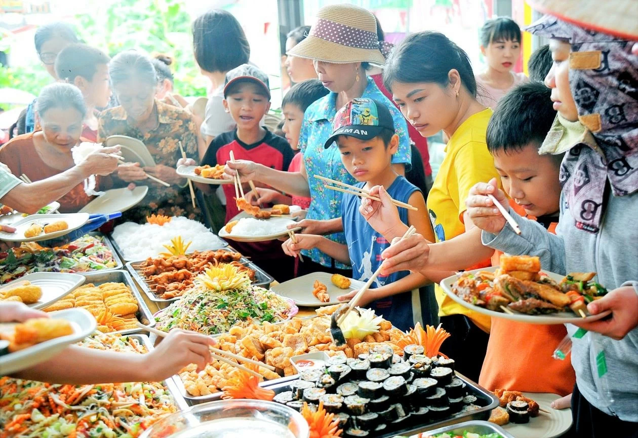 Quán chay Thiên Quốc, Tứ Kỳ, Hải Dương: Lan tỏa lối sống thuần chay, góp phần ủng hộ môi trường Quán chay Thiên Quốc, Tứ Kỳ, Hải Dương: Lan tỏa lối sống thuần chay, góp phần ủng hộ môi trường