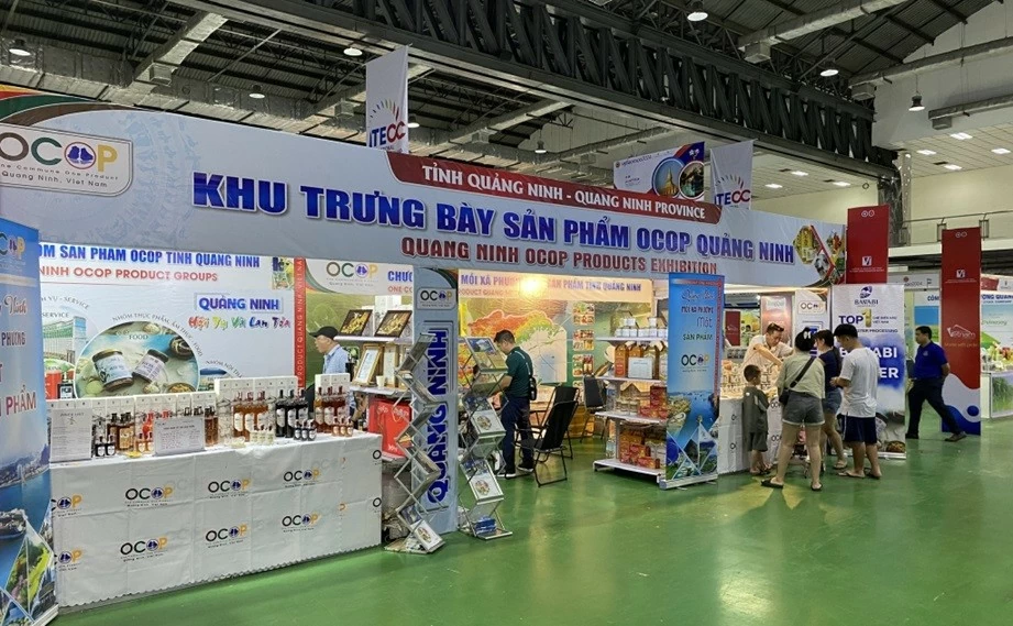 Gian hàng Quảng Ninh tại Hội chợ thương mại quốc tế Việt – Lào 2024. (Nguồn: BQN) Gian hàng Quảng Ninh tại Hội chợ thương mại quốc tế Việt – Lào 2024. (Nguồn: BQN)