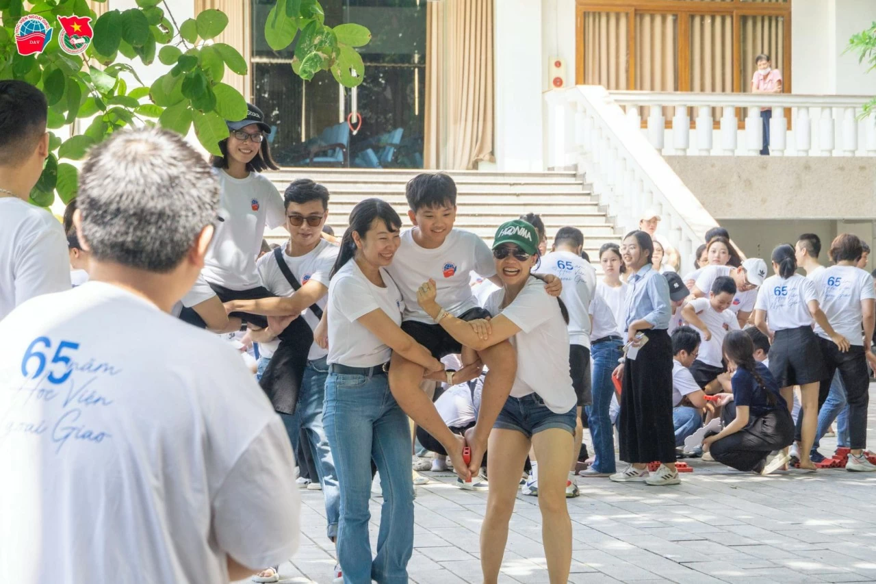 NGÀY HỘI GIA ĐÌNH HỌC VIỆN NGOẠI GIAO - DAV FAMILY DAY NGÀY HỘI GIA ĐÌNH HỌC VIỆN NGOẠI GIAO - DAV FAMILY DAY
