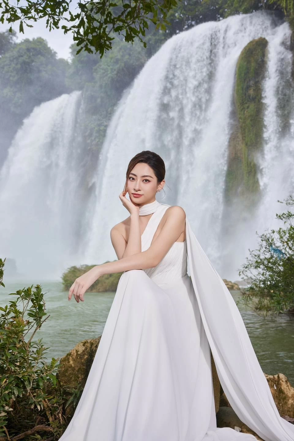 Hoa hậu Lương Thùy Linh Hoa hậu Lương Thùy Linh