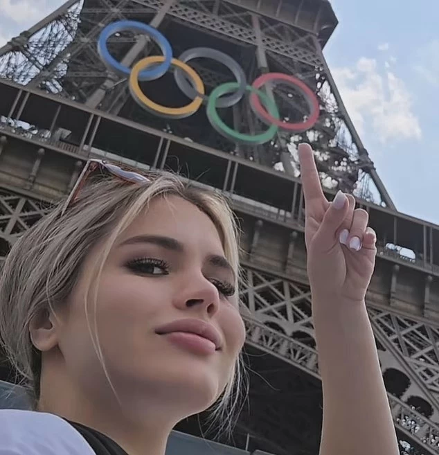 Neymar nhắn tin mỹ nữ thi Olympic Paris 2024 Neymar nhắn tin mỹ nữ thi Olympic Paris 2024