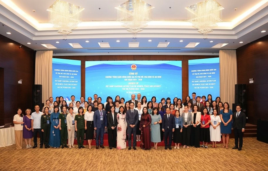 Đại sứ Đặng Hoàng Giang: Tự hào nhìn lại một năm ngoại giao tại 'trái tim' đa phương, sẵn sàng cho những đột phá mới