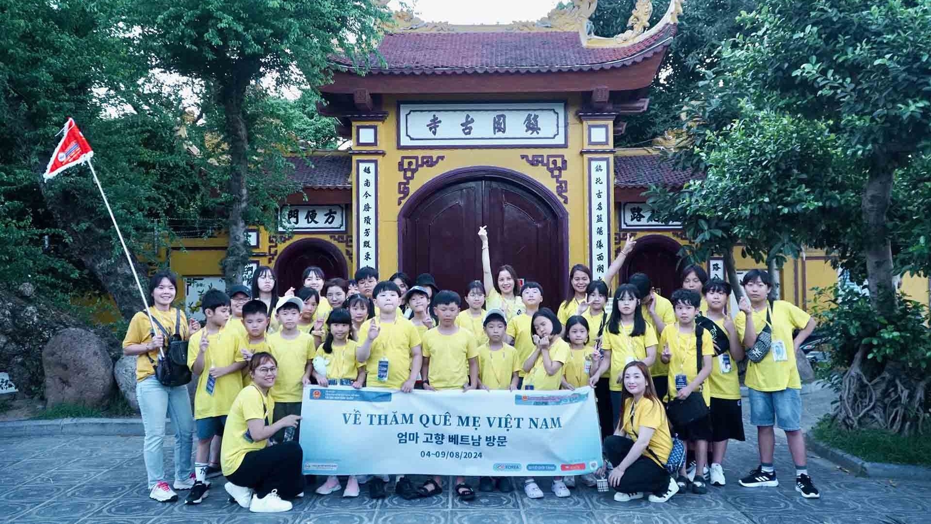 Thiếu nhi kiều bào Hàn Quốc: Về thăm quê mẹ Việt Nam, vun đắp lòng tự hào dân tộc