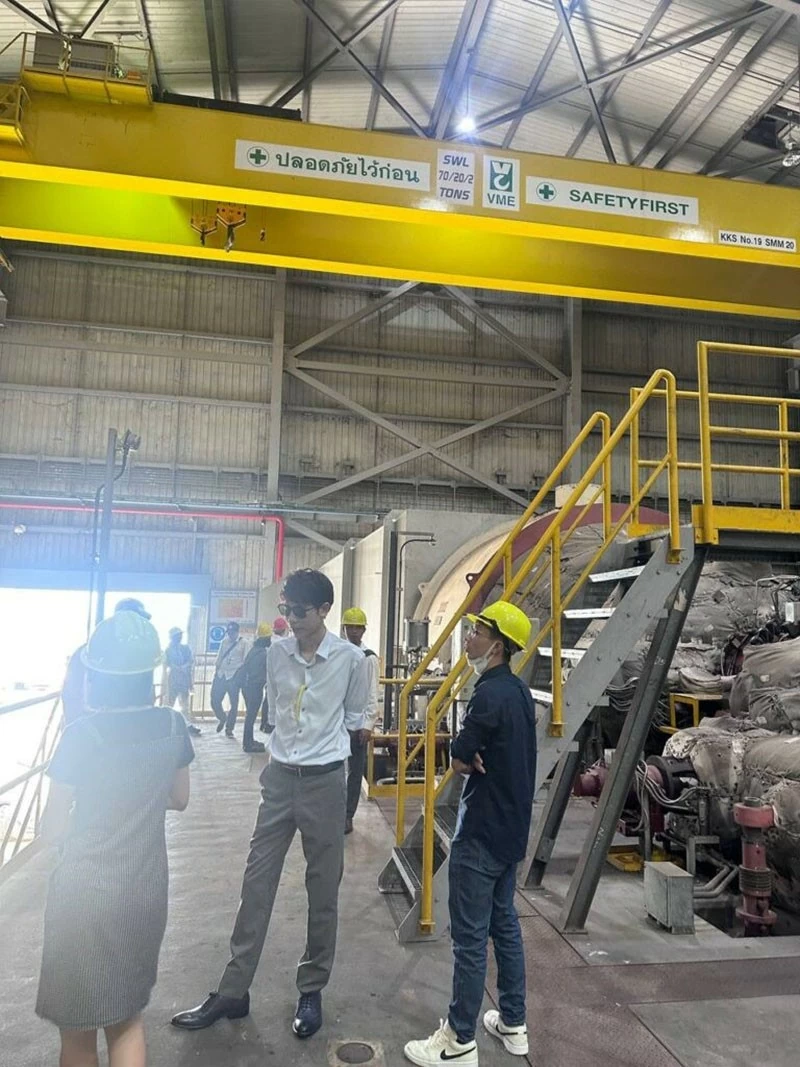 Đại diện ST Hanoi cùng DHA Siamwalla Limited tiến hành kiểm tra trực tiếp nhà máy luyện thép. Đại diện ST Hanoi cùng DHA Siamwalla Limited tiến hành kiểm tra trực tiếp nhà máy luyện thép.