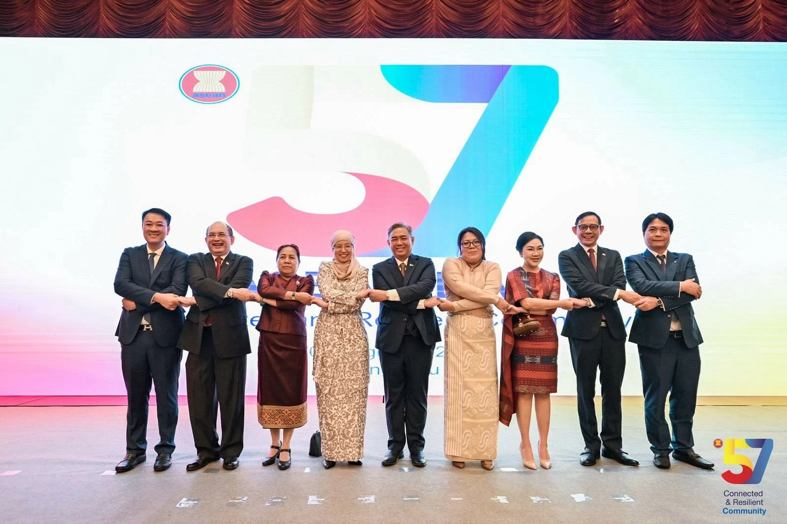 Nổi bật hình ảnh một Asean đoàn kết, tự cường và thống nhất trong đa dạng tại Quảng Châu, Trung Quốc Nổi bật hình ảnh một ASEAN đoàn kết, tự cường và thống nhất trong đa dạng tại Quảng Châu, Trung Quốc