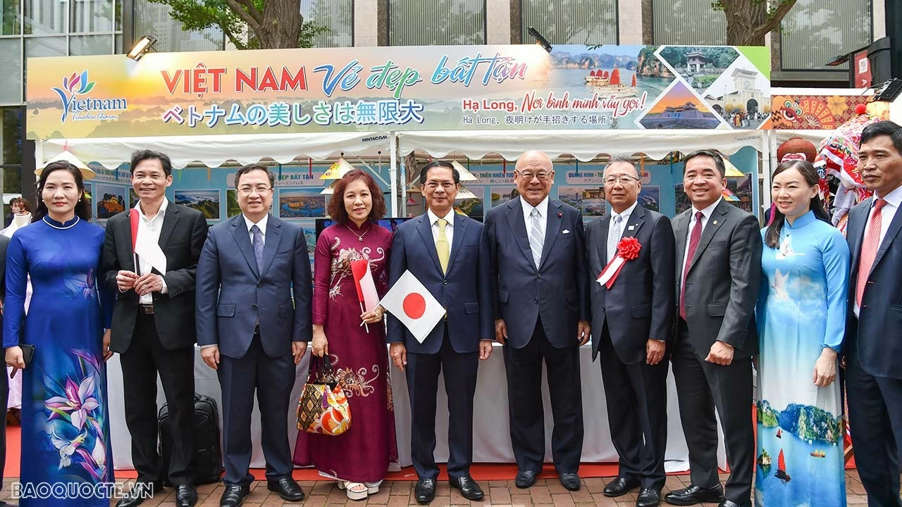 Tưng bừng khai mạc Lễ hội Việt Nam lần thứ 3 tại TP Sapporo, Hokkaido, Nhật Bản Tưng bừng khai mạc Lễ hội Việt Nam lần thứ 3 tại TP Sapporo, Hokkaido, Nhật Bản