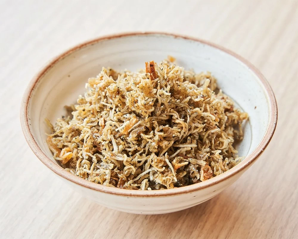 Cá cơm thường xuất hiện trong bữa ăn của người Nhật. Ảnh: Freeacresm Cá cơm thường xuất hiện trong bữa ăn của người Nhật. Ảnh: Freeacresm