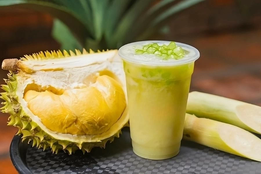 Nước mía sầu riêng. (Nguồn: traveloka) Nước mía sầu riêng. (Nguồn: traveloka)
