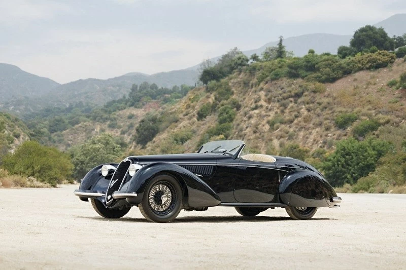 Siêu xe cổ Alfa Romeo 8C 2900B Lungo Spider được đấu giá với mức khởi điểm khoảng 500 tỷ đồng Siêu xe cổ Alfa Romeo 8C 2900B Lungo Spider được đấu giá với mức khởi điểm khoảng 500 tỷ đồng