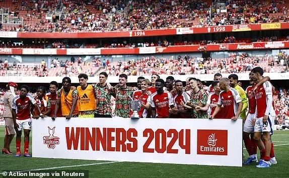 Arsenal đoạt cup Emirates, Calafiori gây ấn tượng mạnh trận ra mắt Arsenal đoạt cup Emirates, Calafiori gây ấn tượng mạnh trận ra mắt