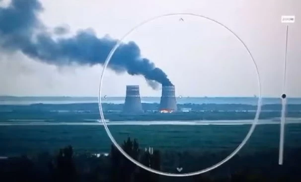 Nhà máy điện hạt nhân Zaporozhye ở Ukraine bị tấn công, thiệt hại nghiêm trọng. (Nguồn: AP) Nhà máy điện hạt nhân Zaporozhye ở Ukraine bị tấn công, thiệt hại nghiêm trọng. (Nguồn: AP)