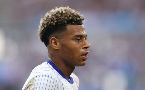 XONG! PSG chi 60 triệu Euro mua tiền vệ 19 tuổi Desire Doue XONG! PSG chi 60 triệu Euro mua tiền vệ tuổi teen Desire Doue