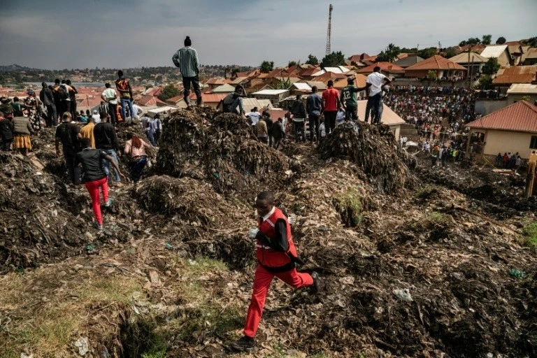 Uganda: Sau mưa lớn, gần 20 người thiệt mạng trong vụ sạt lở đất Uganda: Sau mưa lớn, gần 20 người thiệt mạng trong vụ sạt lở đất